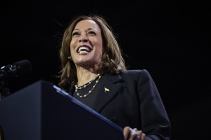 Kamala Harris v "sovražnikovem" gnezdu