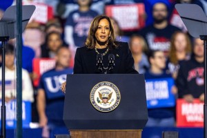 Kamala Harris se je oglasila; Trumpu je čestitala za zmago