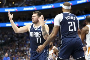 Dallas s 30 točkami Dončića drugič v sezoni izgubil s Phoenixom