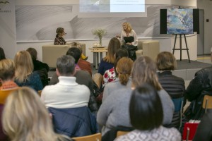 Pogovorni večer z ustvarjalko Sabino Dobršek Mladkovič ter odprtjem razstave slik in srebrnega nakita