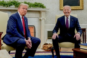 "Dobrodošel nazaj," je Biden pozdravil Trumpa v Beli hiši