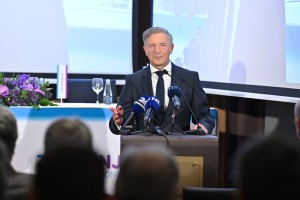 karl erjavec zaupanje