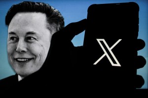 Prihaja zadnji obračun med Kučanom in Janšo, se bo vanj vmešal še Elon Musk?