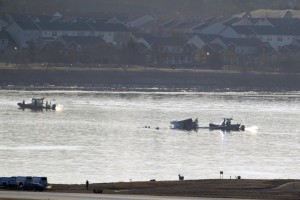 Iz mrzle reke Potomac vlačijo trupla: nesreče nad Washingtonom verjetno ni nihče preživel