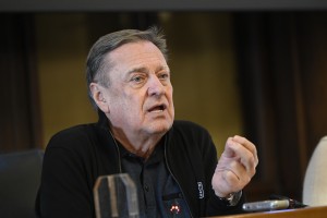 Ivan Štuhec je pozval k delanju škode na mestni hiši, ki je last vseh Ljubljančanov – kako gre to z božjim naukom?