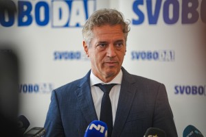Ozadje: Golob po podporo članstva na volilnem kongresu Svobode