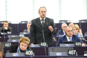 Branko Grims je šel predaleč tudi za Janšo