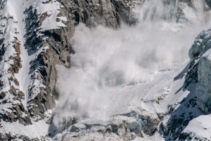 Na Norveškem snežni plaz zasul Slovenko