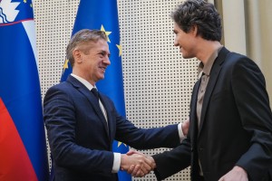 podpis, dogovor-o-pokojninski-noveli