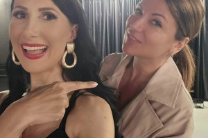 Anita Gošte navdušena nad šefinjo Jasno Kuljaj: Iz torbe je potegnila celo krtačo in me počesala
