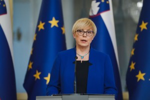 Volivci nočejo, da bi Nataša Pirc Musar imela večje pristojnosti