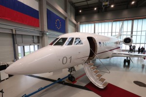Vladni falcon dober vsaj za nekaj - ko ni v okvari