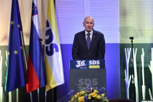 V četrtek bo dan zmage Janeza Janše