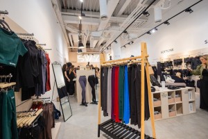 V Cityparku odprla vrata prva in edina fizična trgovina modne znamke SWY
