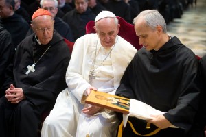 Novi papež Leon XIV. je bil misijonar v Peruju, po razmišljanju naj bi bil podoben Frančišku