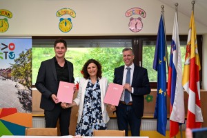 Začenja se gradnja prizidka k vrtcu Labod
