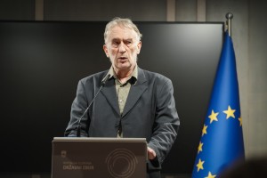 Jonas Žnidaršič soavtor zakona, ki bi uničil moč kmetijske zbornice