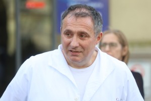 Erik Brecelj ne pozna pijanca, ki bi pil drage buteljke dobrega vina, kajenje pa bi kar prepovedal!