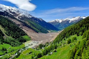 V Švici po plazu evakuacija celotne doline?