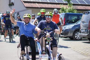 Župnika Martina Goloba obiskal Deželak junak: Bogu hvala, da nam prinašate veselje do dobrote