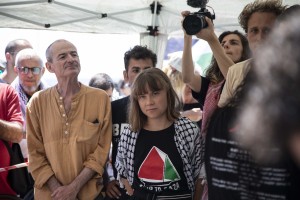 Greta Thunberg pluje proti Gazi