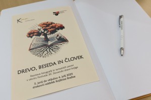 Drevo, beseda in človek – razstava fotografij in tematskih pesmi v brežiški knjižnici