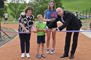 Slovesno odprtje prenovljenega šolskega igrišča pri Osnovni šoli Koprivnica