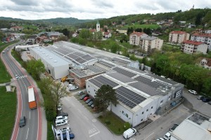 Koraki v svetlejšo prihodnost: Ko sonce poganja razvoj