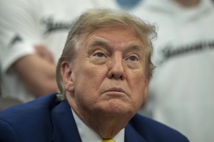 Trump odobril načrte za ameriški napad na Iran