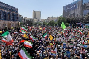 Iran zavrača pogajanja, dokler se izraelski napadi ne končajo