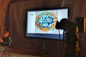 Zaključek tridnevnega Festivala sodobne umetnosti in performansa ZADNJI ČAS ZA ZGODBE s Tajdo Tomšič
