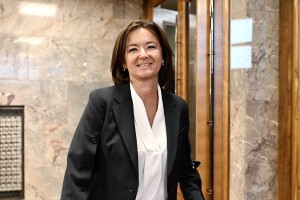 Fajonova: Slovenija je izraelska ministra razglasila za nezaželeni osebi