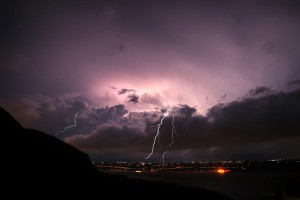 Vreme: po vročinskem infarktu še neurja z vetrolomom in točo!