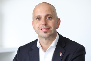 Župan Pogorelc: Ko sem obležal na tleh, se je gasilska veselica nadaljevala, nihče ni skočil za napadalcema