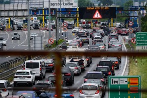 Na Hrvaškem kmalu občutno strožje kazni za prometne prekrške