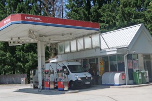 Bo Petrol zaprl še več servisov?