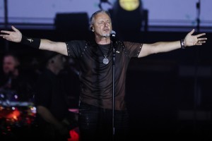 Kontroverzni Thompson je od Sanaderja in HDZ dobil pol milijona evrov umazanega denarja!