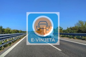 Trpite in molčite: zaradi kolon in zastojev ne bodo pocenili vinjet!
