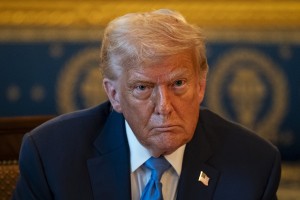 Zloglasni Trumpov seznam 14 držav: na njem tudi Srbija in BiH