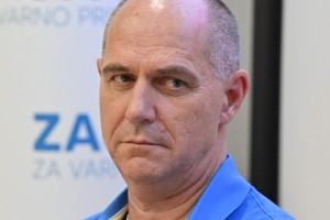 Dosje Jože P. Damijan: kurbe, kokoši in nedonošenke