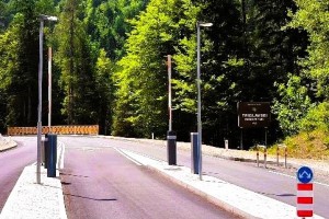 Nekdanji župan zgrožen nad stanjem Vršiča: V zadnjih 45 letih ne pomnim, da bi bil v tako žalostnem stanju