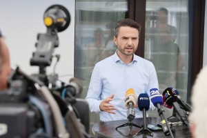 Ne politični umor NSI, prej politični samomor Mateja Tonina