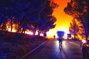 Obsežen požar na Braču, ki so ga gasili tudi domžalski gasilci, naj bi zanetili švedski turisti