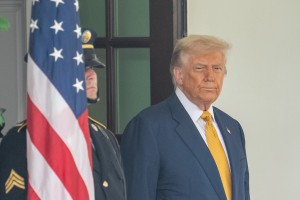 Carinska pogajanja z EU zastala, Trump naj bi zaostril zahteve
