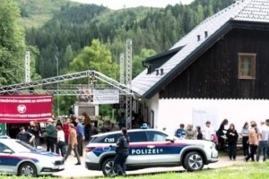 V Avstriji racija na antifašističnem taboru slovenskih študentov