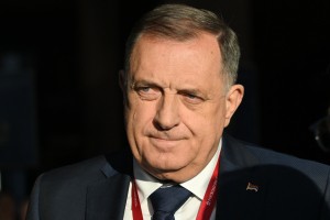 Obsodba Dodika potrjena: leto zapora in prepoved delovanja v politiki