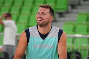 "Nazaj je!" Luka Dončić že trenira v Stožicah