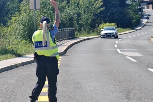 Na našem območju več kot 500 prekoračitev hitrosti
