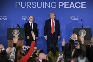 Trump in Putin na Aljaski daleč od dogovora o miru