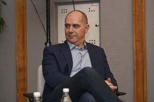 Sramota: univerzitetni profesor Jože P. Damijan se je razgalil kot propagandist!